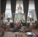 19-12-2003 Robert and Monique Schoemacher at home in Scheveningen.

[keywords]Posed: Full Length, Eyecontact, Livingroom, Plastic Surgeon[/keywords]